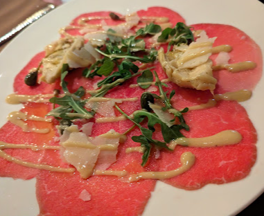Luca signature dishes Beef Carpaccio
Beef Cheek Wellington & Diver Scallops "Alla Plancía"
Lobster Ravioli